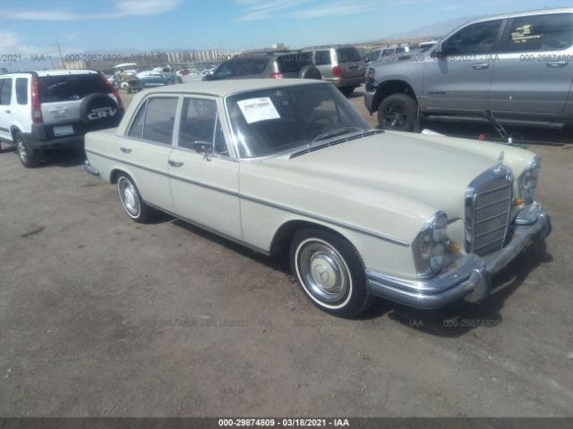 1967 MERCEDES-BENZ 250