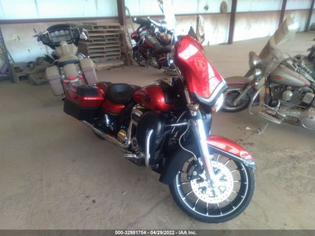 HARLEY-DAVIDSON FLHXSE