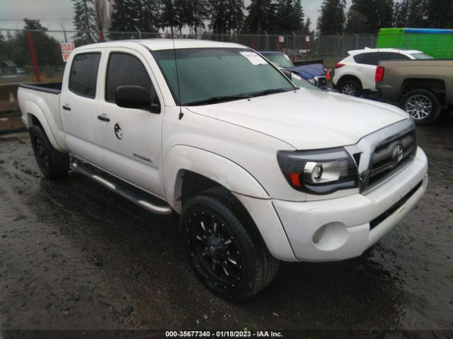 TOYOTA TACOMA