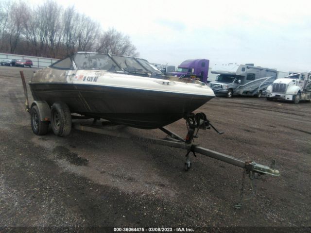 Global Auto Auctions: 2003 FOUR WINDS 