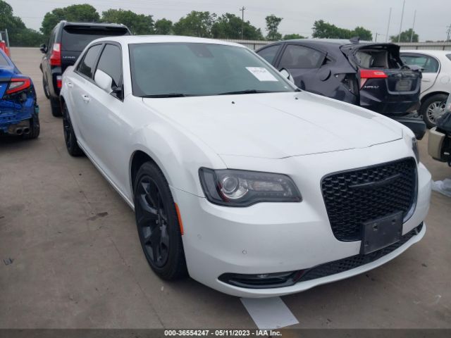 CHRYSLER 300