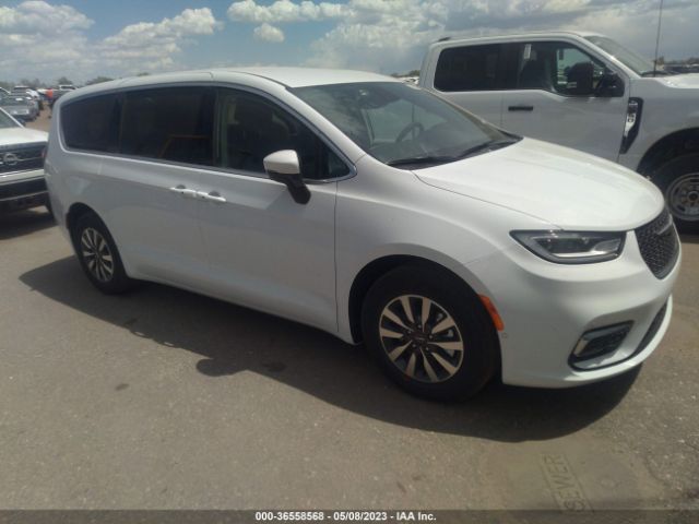 CHRYSLER PACIFICA