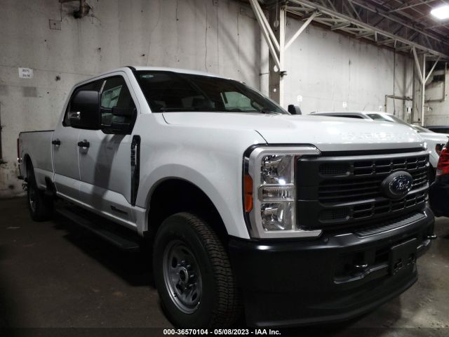 FORD SUPER DUTY F-350 SRW
