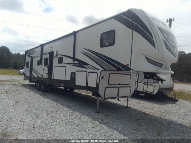 FOREST RIVER ROGUE ARMORED