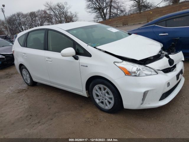 TOYOTA PRIUS V