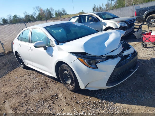 235/35/19ばり山　今月15000で売ります！ 2023 TOYOTA COROLLA Sedan | 5YFB4MDEXPP034084