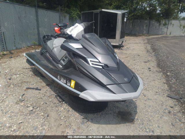 Repairable, Damaged, Salvage Yamaha Fx-cruiser SHO Jet Skis