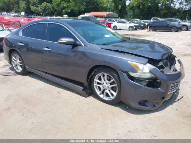  Salvage Nissan Maxima