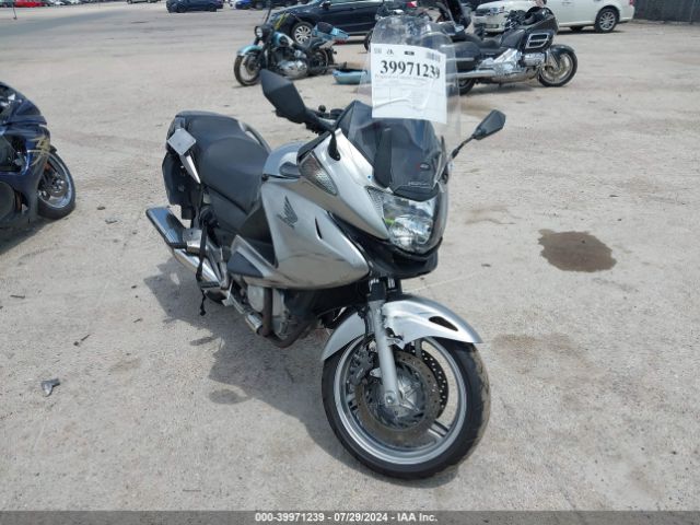 2010 HONDA NT700 TOURING VTMRC5227AE000178