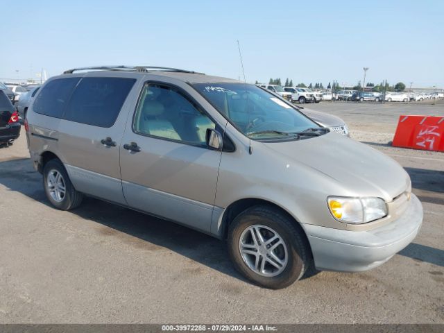 2000 fashion toyota minivan