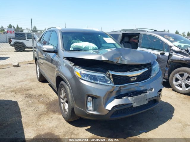  Salvage Kia Sorento