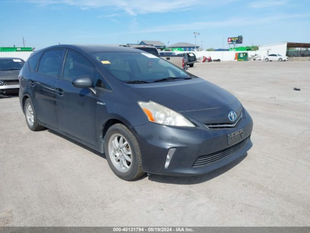  Salvage Toyota Prius v