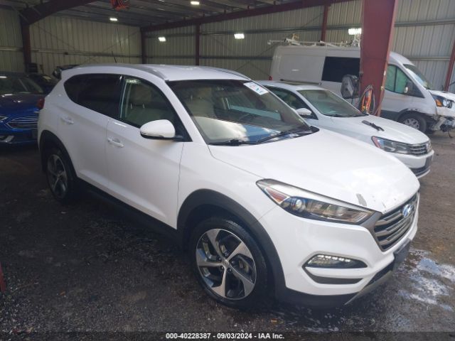  Salvage Hyundai TUCSON