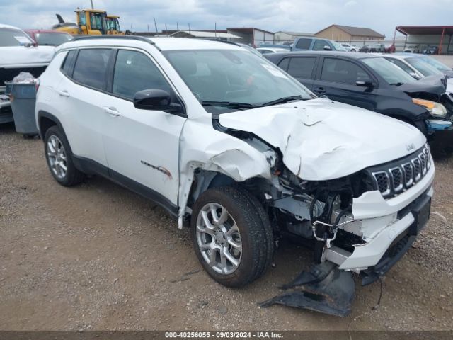  Salvage Jeep Compass