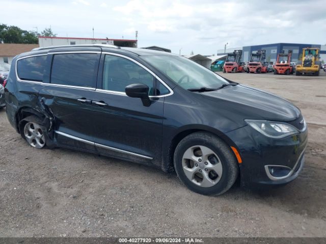  Salvage Chrysler Pacifica