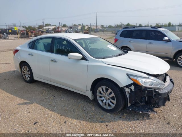  Salvage Nissan Altima