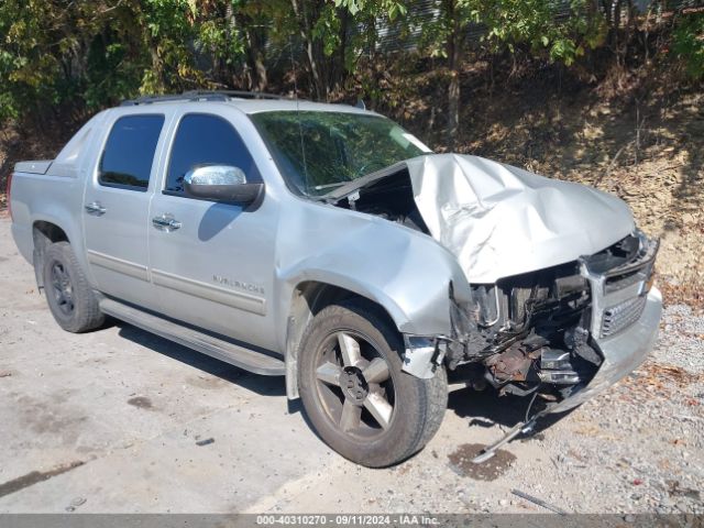  Salvage Chevrolet Avalanche 1500