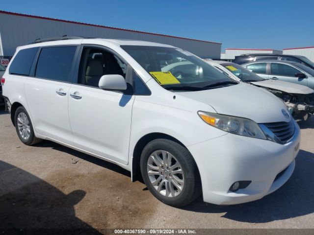  Salvage Toyota Sienna