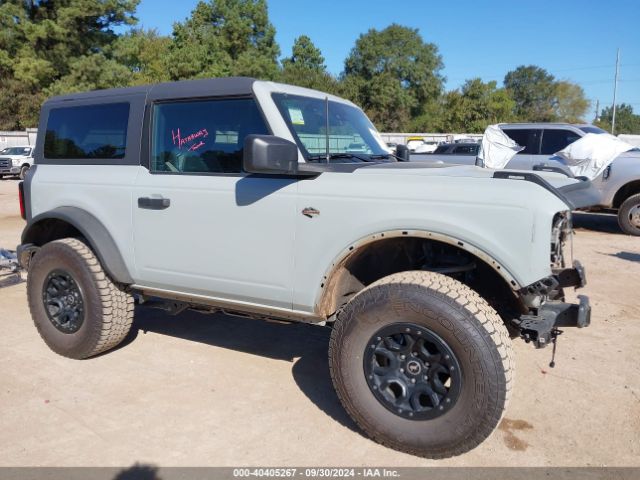  Salvage Ford Bronco