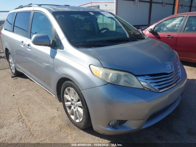  Salvage Toyota Sienna