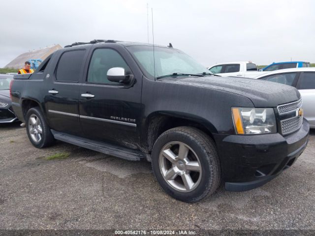  Salvage Chevrolet Avalanche