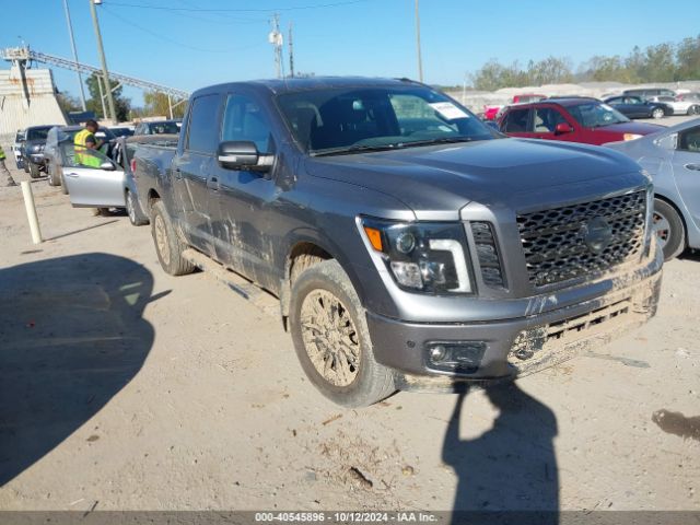  Salvage Nissan Titan