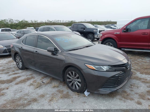2018 TOYOTA CAMRY Sedan | 4T1B11HK2JU136847