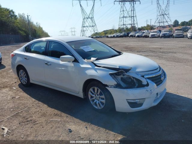  Salvage Nissan Altima