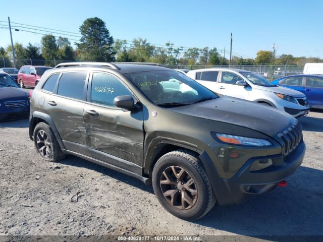  Salvage Jeep Cherokee