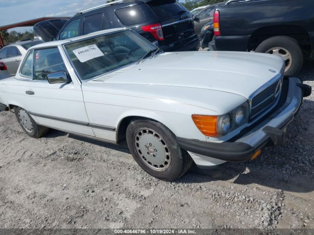  Salvage Mercedes-Benz 560