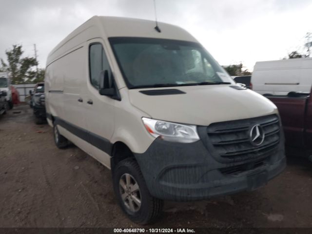  Salvage Mercedes-Benz Sprinter 2500