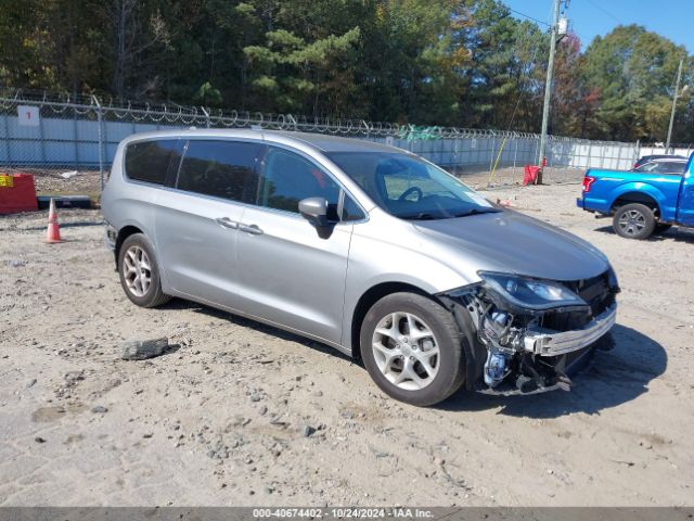  Salvage Chrysler Pacifica