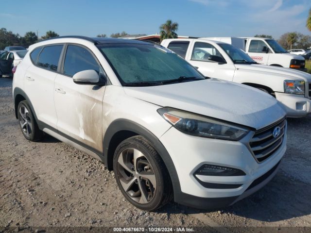  Salvage Hyundai TUCSON