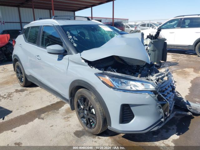  Salvage Nissan Kicks