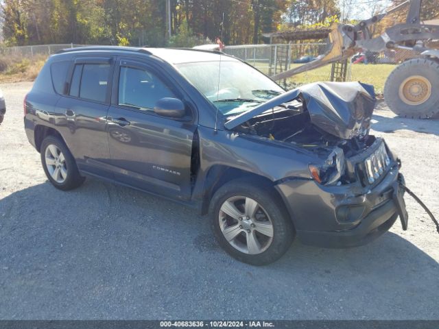  Salvage Jeep Compass