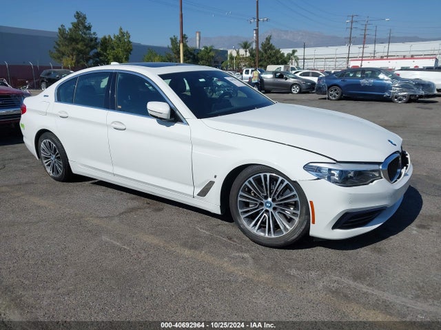 碧ページ 2019 BMW 530E Sedan | WBAJA9C53KB399049