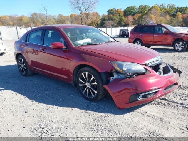  Salvage Chrysler 200