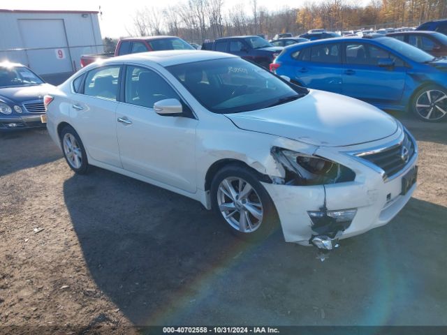  Salvage Nissan Altima