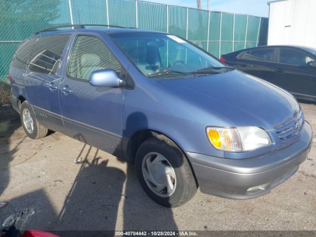  Salvage Toyota Sienna