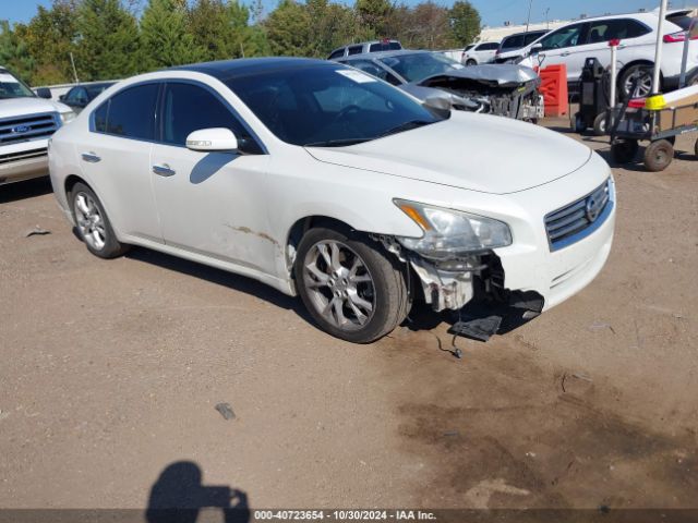  Salvage Nissan Maxima