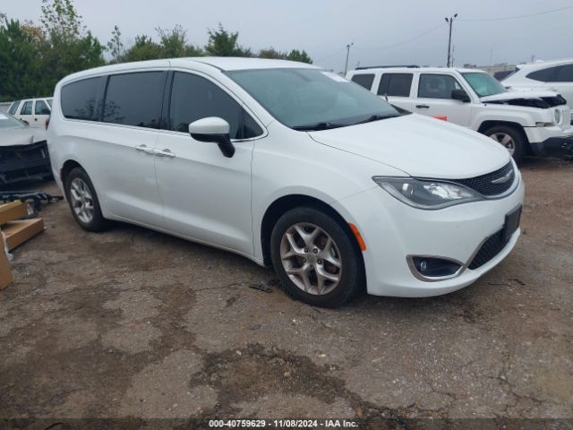  Salvage Chrysler Pacifica