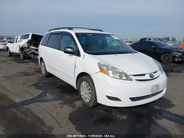  Salvage Toyota Sienna