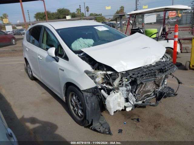  Salvage Toyota Prius v