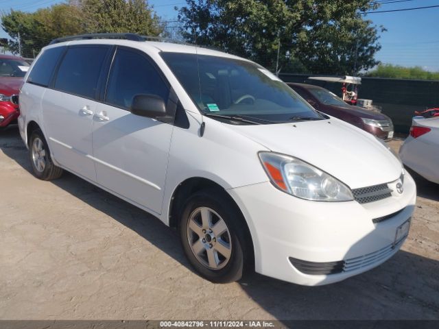  Salvage Toyota Sienna