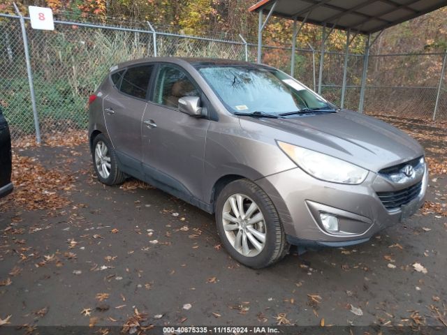  Salvage Hyundai TUCSON