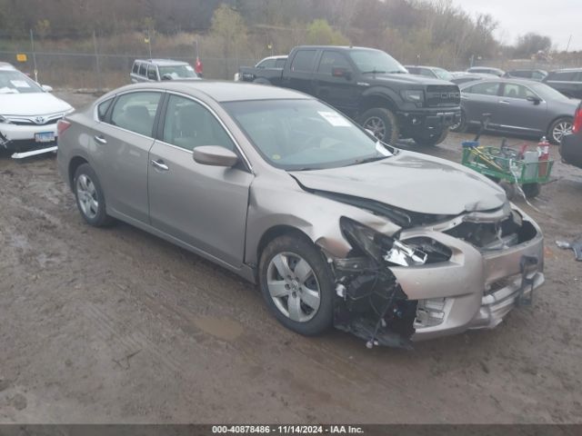  Salvage Nissan Altima