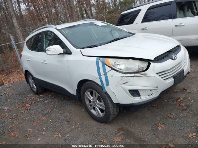  Salvage Hyundai TUCSON