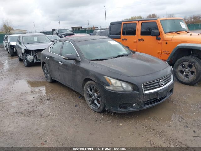  Salvage Nissan Maxima