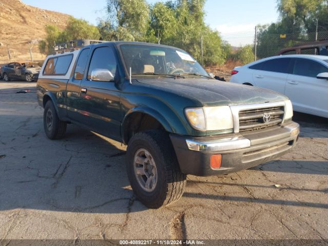  Salvage Toyota Tacoma