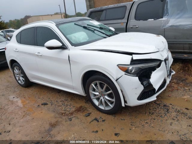  Salvage Alfa Romeo Stelvio